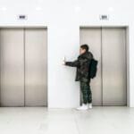 Уборка вестибюлей и лифтов