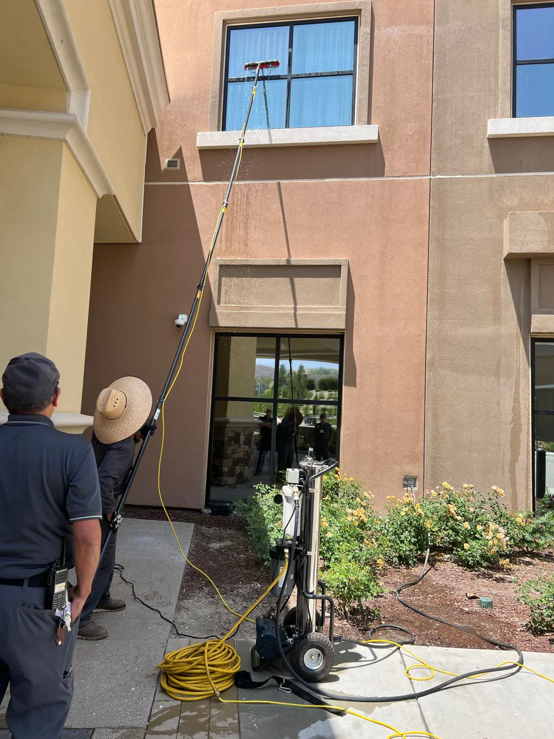 Read more about the article Window Cleaning with Osmosis